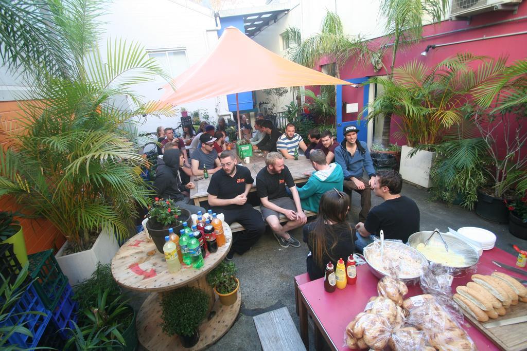 Zing Backpackers Hostel Sydney Luaran gambar